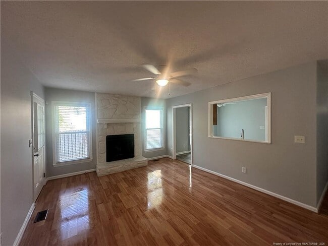 Foto del edificio - 9598 Holbrook Ln