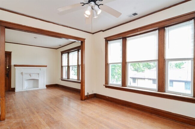 Dinning Room - 2935 W Grace St