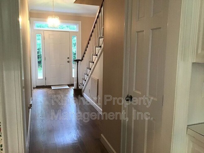 Building Photo - 4322 Deer Run