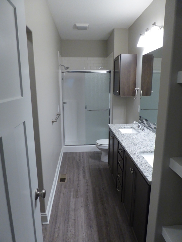 Building Photo - 2136 E Village Estates Dr