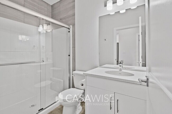 Photo du bâtiment - 10248-10157 157 St NW