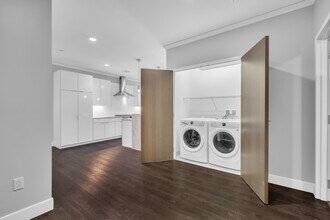 Interior Photo - Nineteen North