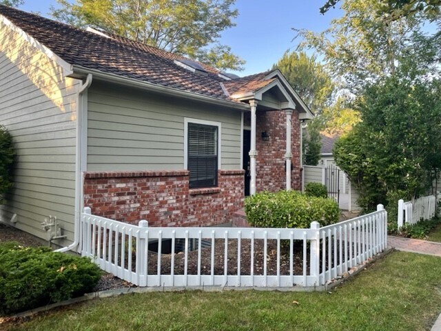 Building Photo - 3120 Spinnaker Dr