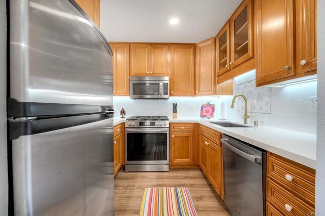 Building Photo - 7509 Ave