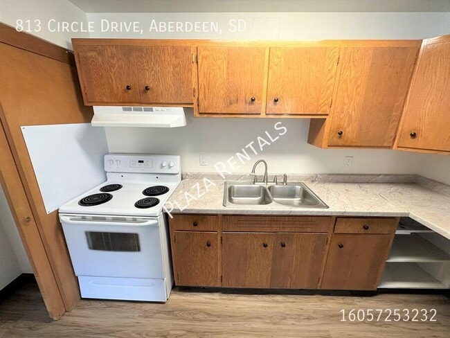 Building Photo - 2103 4th Ave SE