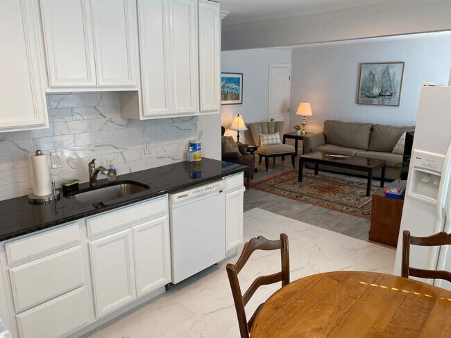 Foto del edificio - 717 Lancaster Ave