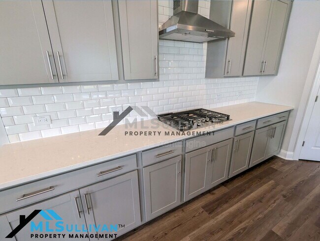 Foto del edificio - 721 Emerald Bay Cir