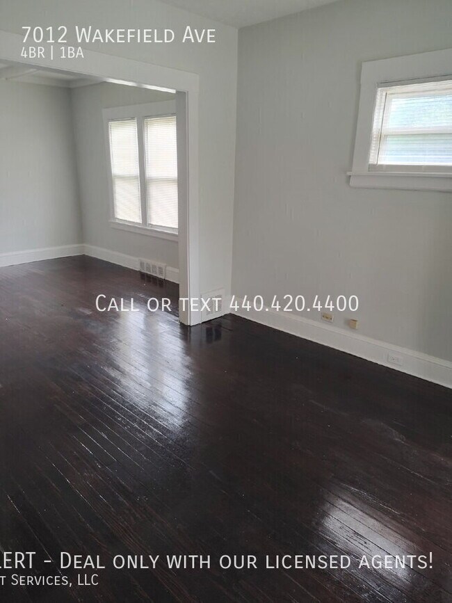 Foto del edificio - 7012 Wakefield Ave