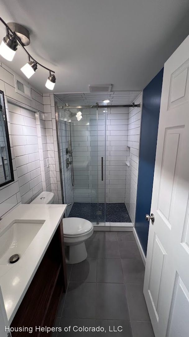 Building Photo - 2 br, 2 bath House - 2227 Canyon Blvd  #101A