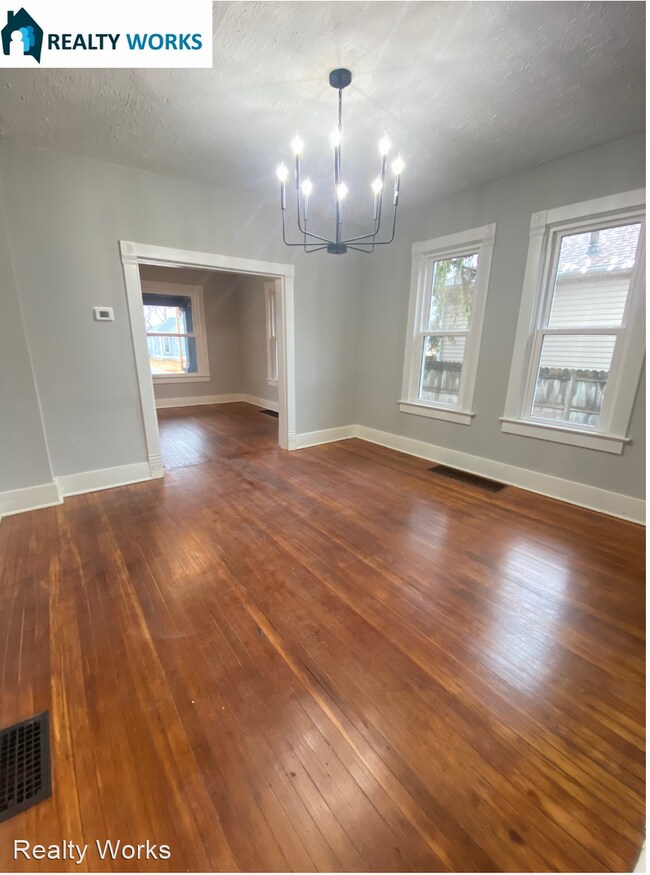 Building Photo - 2 br, 1 bath House - 319 C St