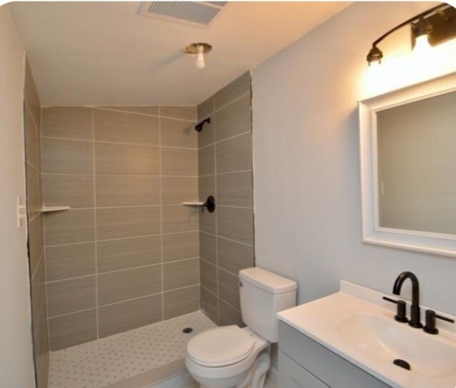 Foto del edificio - 905 Carnation Terrace S