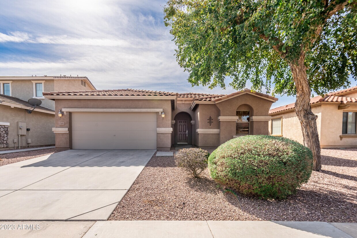 Primary Photo - 17661 W Acapulco Ln