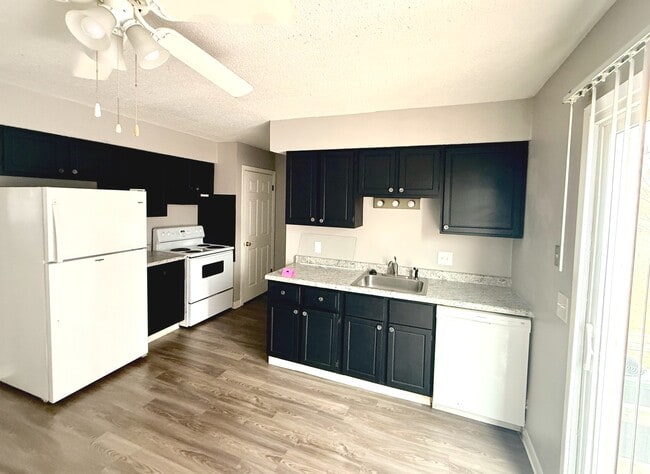 Foto del edificio - 5438 N Division St