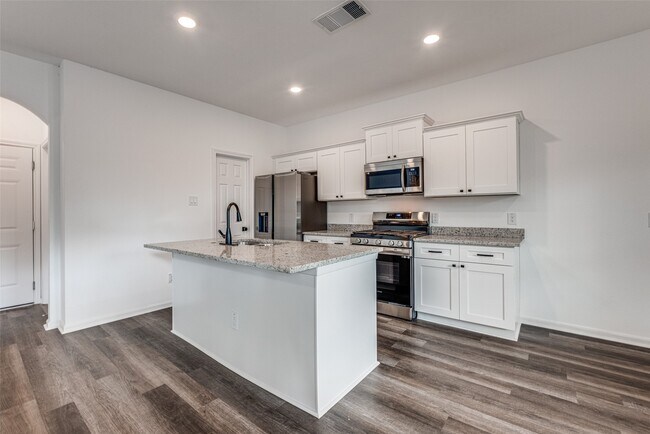Foto del edificio - 12721 Plummersville St