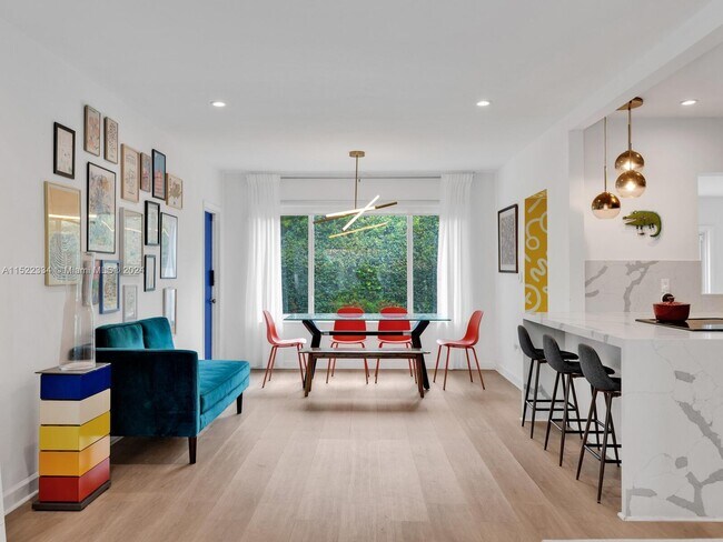 Foto del edificio - 9405 NW 2nd Ave