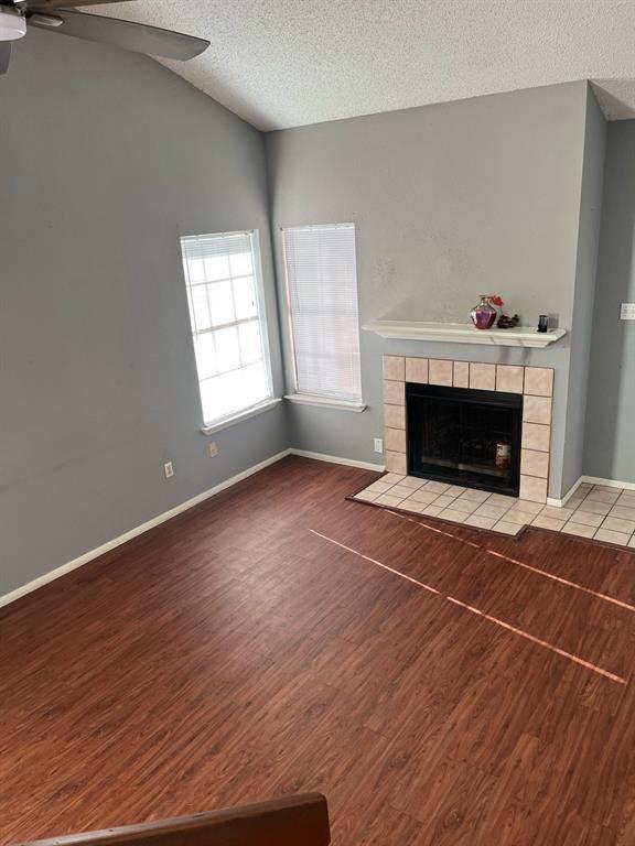 Foto del edificio - 200 Pecan Dr