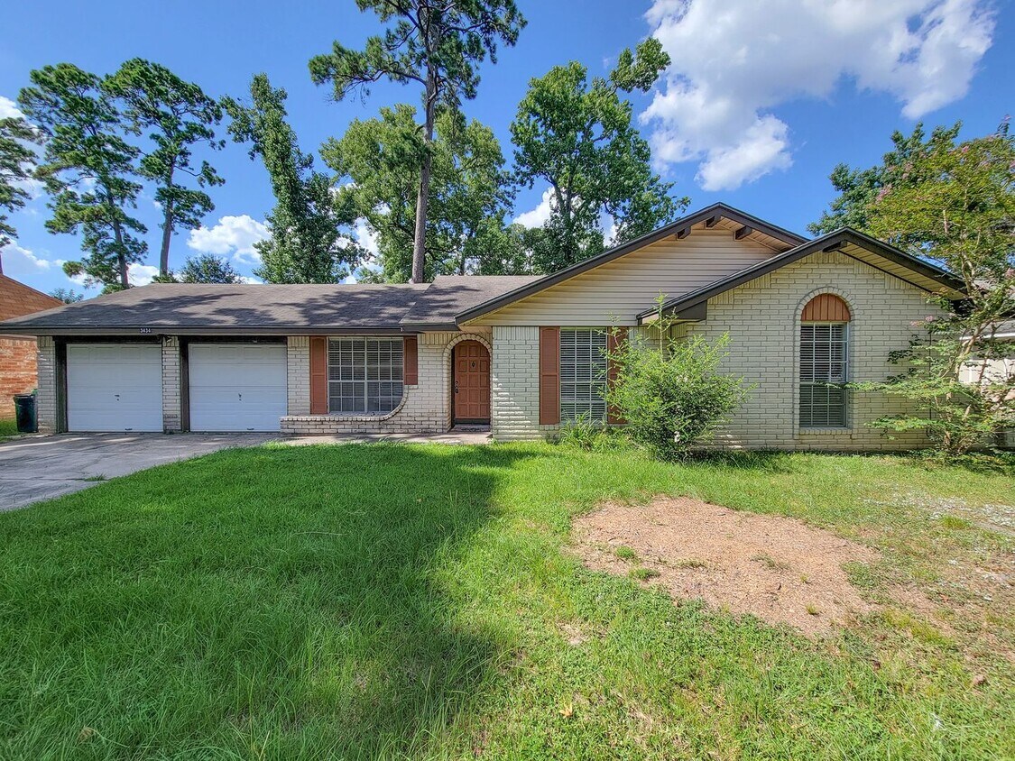 Foto principal - NICE 3 BEDROOM 2 BATH LEASE HOME IN SPRING...