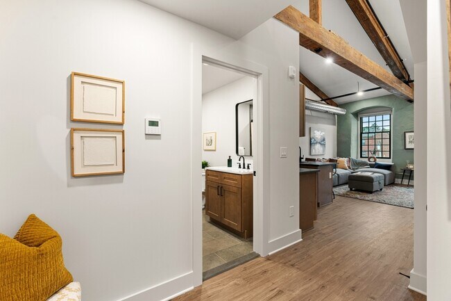 Foto del edificio - 201 Leverington Ave