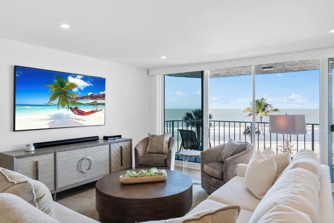 Building Photo - 10701 Gulf Shore Dr