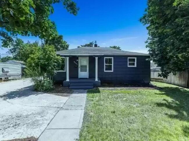 Building Photo - Newly Remodeled 4 Bed 2 Bath in North Spokane