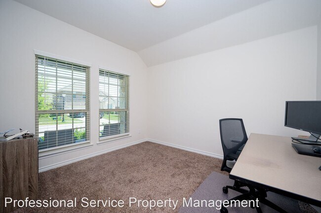 Building Photo - 3 br, 2 bath House - 2921 Frio Road