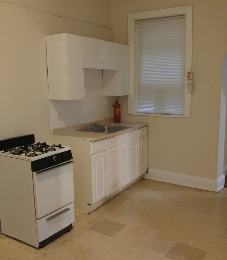 Primary Photo - 5105 N 13th St