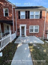 Building Photo - 528 Random Rd