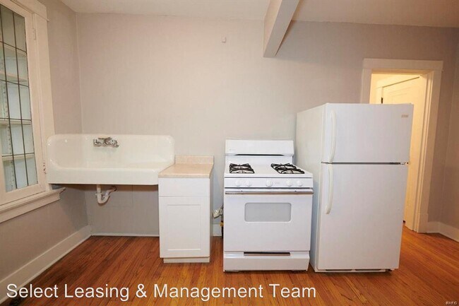 Foto del edificio - 3538-3540 Hereford St