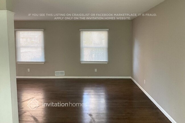 Building Photo - 2132 Rosewood Rd