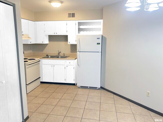 Foto del edificio - 2608 W Willowlake Dr