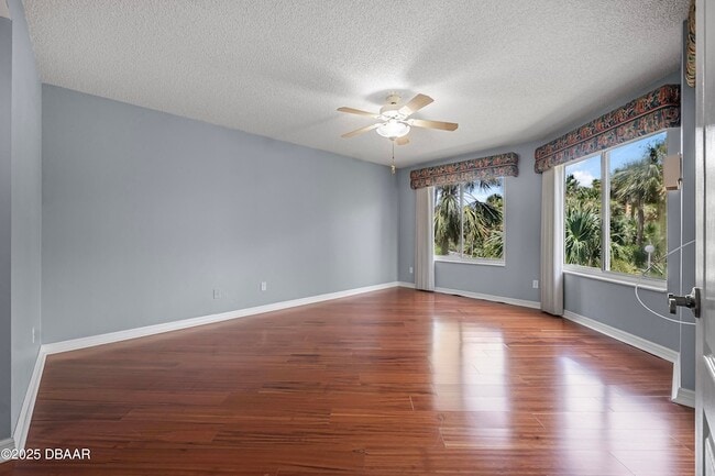 Photo - 3 Oceans W Blvd Apartment