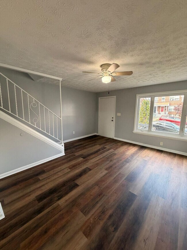 Foto del edificio - 932 Elton Ave