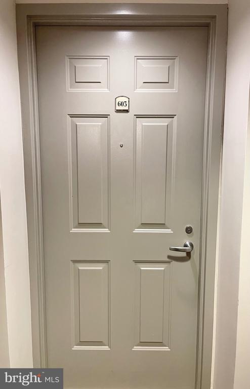 Foto del edificio - 880 N Pollard St