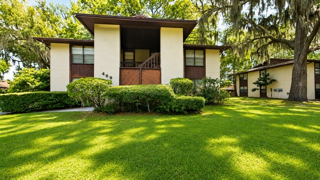 Building Photo - Desirable 2 beds/1.5 bath unit in Orange Park