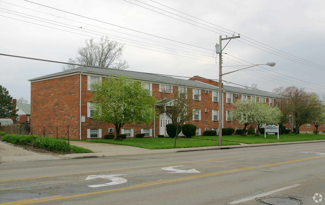 Building Photo - Debra Lynn Apartments