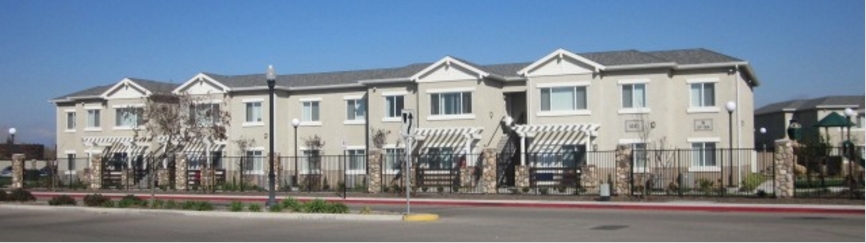 Building Photo - Reedley Family