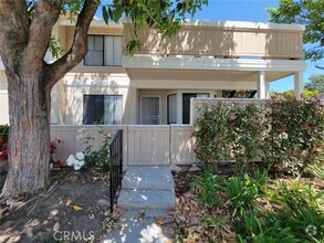 Building Photo - 12680 Briarglen Loop