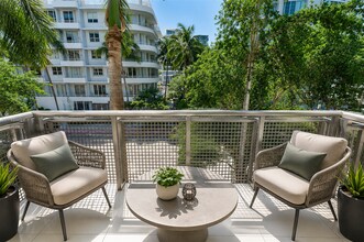 Building Photo - 6000 Collins Ave