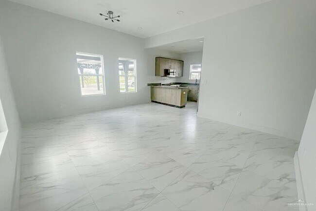 Foto del edificio - 2905 Bravo Rd