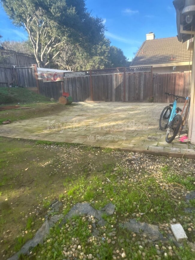 Foto del edificio - 405 Whitney Ave