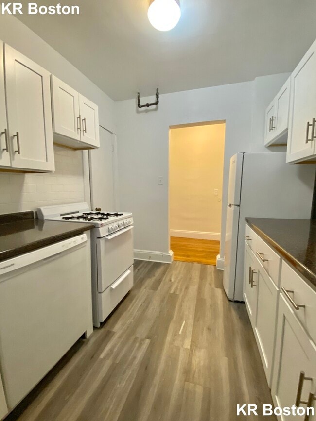 Foto del edificio - 1662 Commonwealth Ave