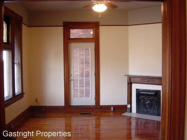 Building Photo - 123 W 5th St