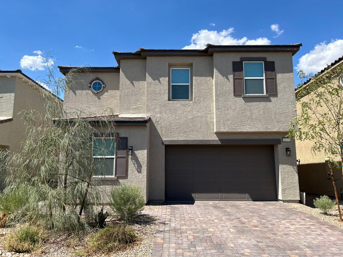 Primary Photo - 8835 Principato St