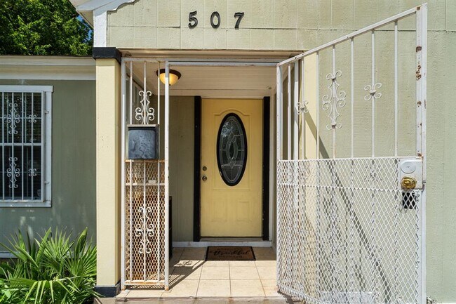 Building Photo - 507 Duncan Ave