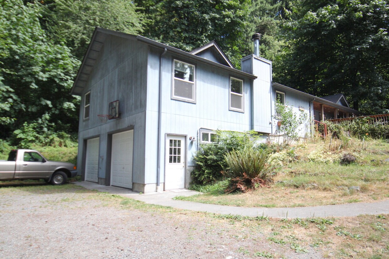 10124 SW Quartermaster Dr, Vashon, WA 98070 House for Rent in Vashon