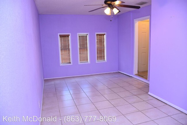 Building Photo - 3 br, 2 bath House - 348 Santiago Ct.
