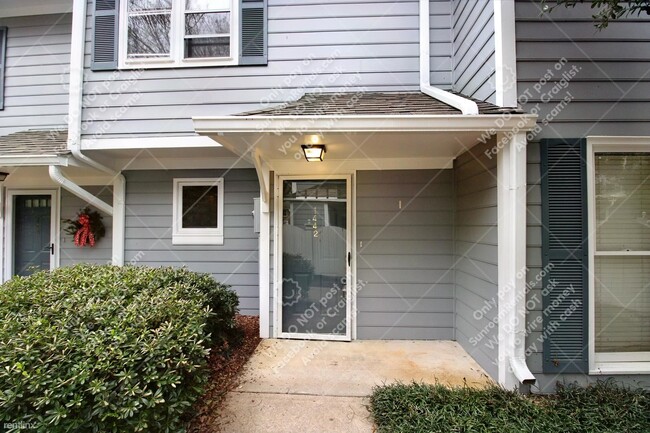Building Photo - 2 br, 2.5 bath Townhome - 1442 Barton Pl Dr