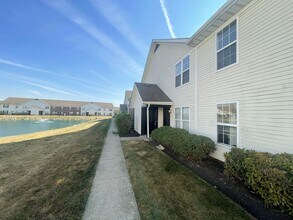 Building Photo - 5566 Garden Ridge