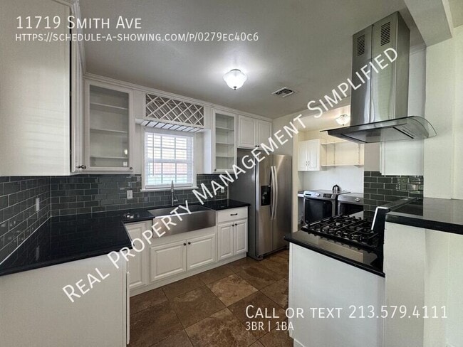 Building Photo - 11719 Smith Ave