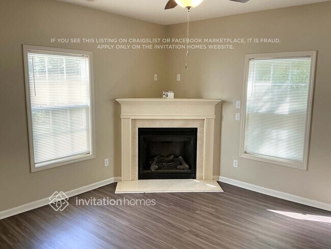 Foto del edificio - 927 Spring Meadow Dr